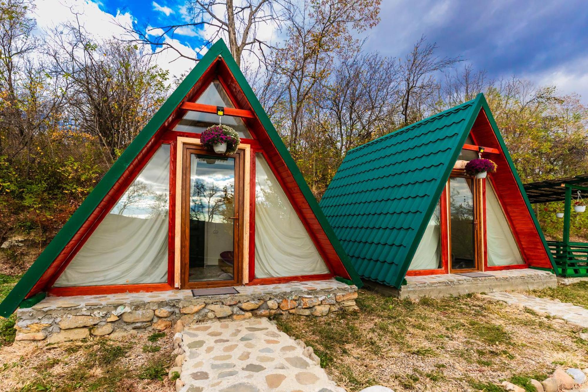 Catunu' Lui Emil Villa Carbunesti Bagian luar foto