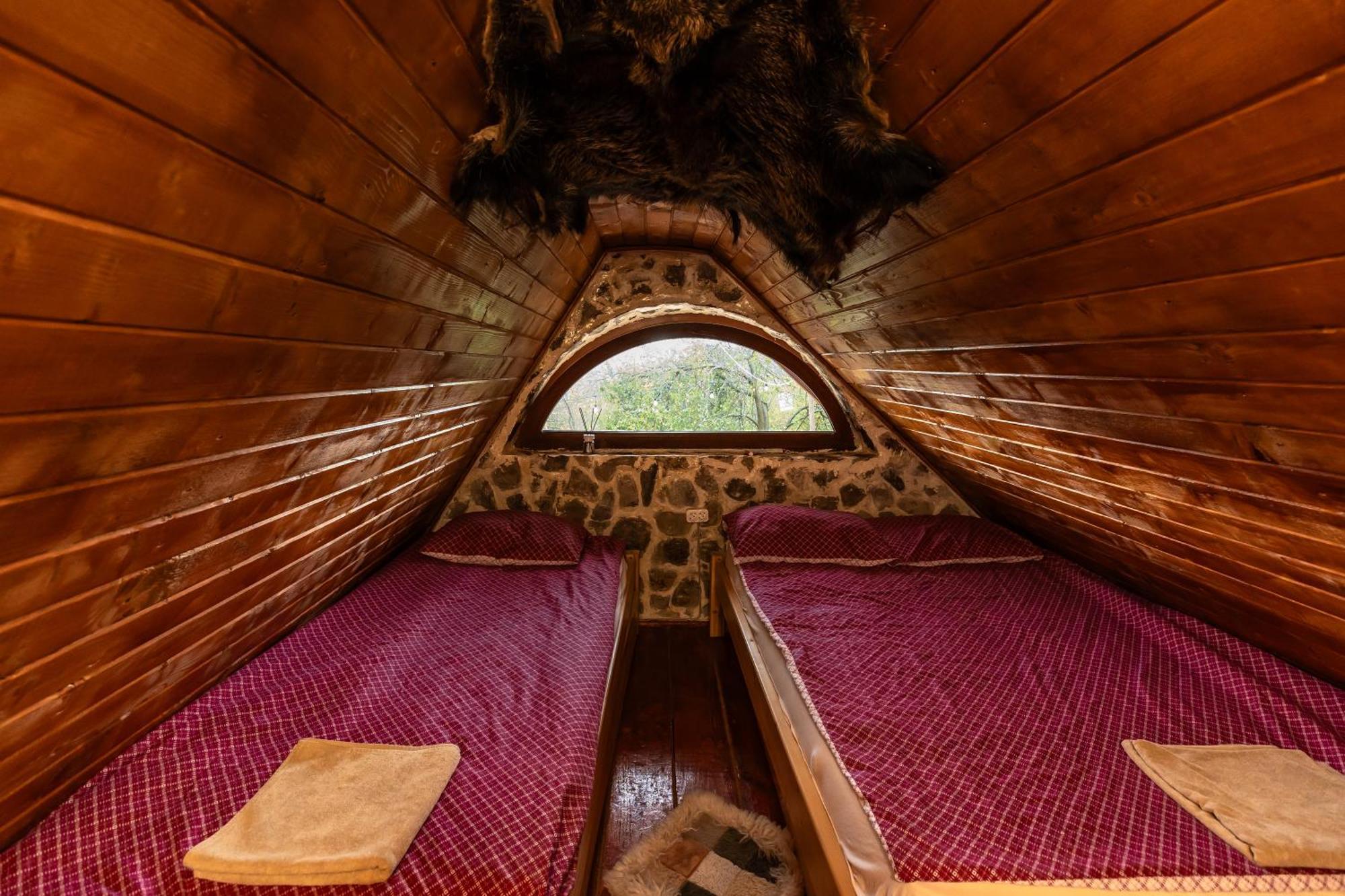Catunu' Lui Emil Villa Carbunesti Bagian luar foto