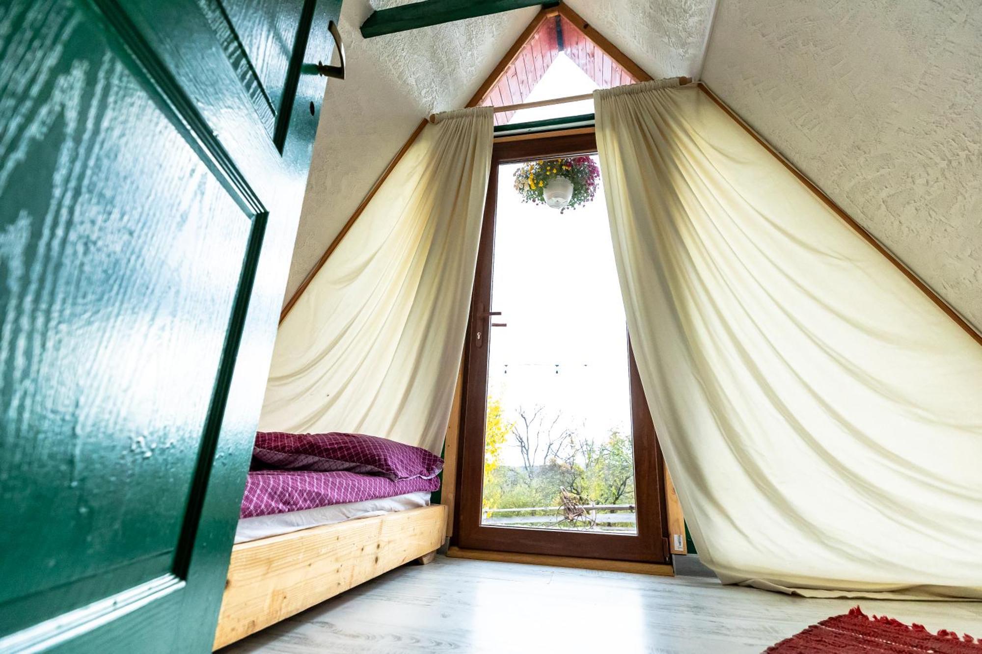 Catunu' Lui Emil Villa Carbunesti Bagian luar foto