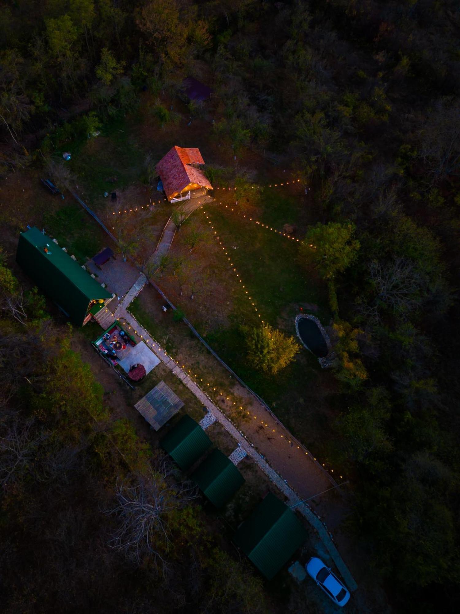Catunu' Lui Emil Villa Carbunesti Bagian luar foto
